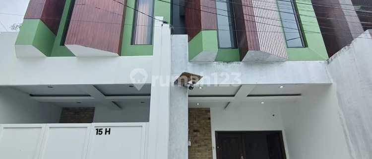 New House Ready for Occupancy in Utan Kayu, East Jakarta 1