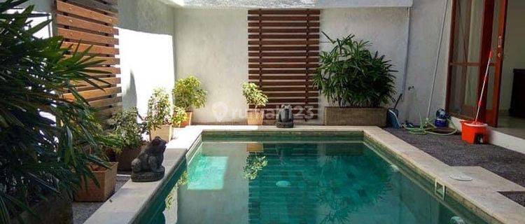 Rumah Di Area Denpasar Selatan Ada Pool Furnish Dekat Ke Sanur & Renon 1