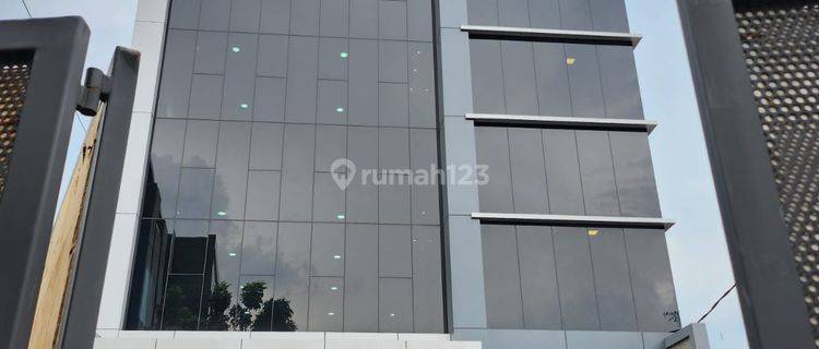 Dijual Cepat Gedung Kantor Baru 4,5 Lantai Lokasi Sangat Strategis Di Cawang Jakarta Timur 1