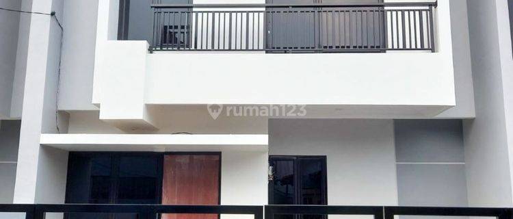 Rumah Baru Siap Huni Dekat Gerbang Tol Jatiasih 1