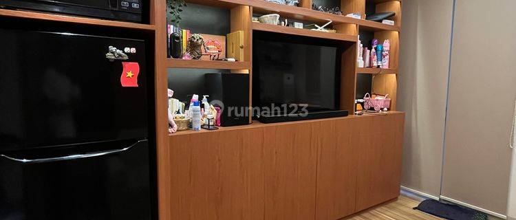 Dijual Second Studio Semi Furnished Apartemen Signature Park Grande Jakarta 1