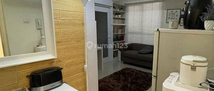 Studio Luas 32 Silktown Apartemen Mewah Graha Raya Bintaro 1