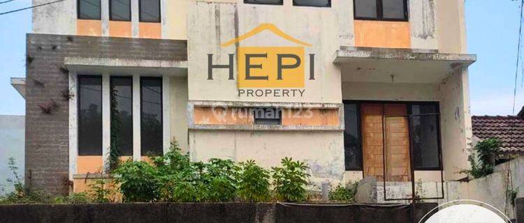 Rumah Perlu Renovasi di Sri Rejeki 1