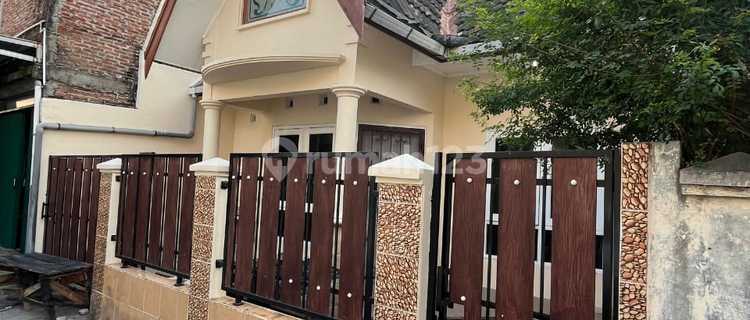 Good House with SHM on Singa Tengah Street, Pedurungan, Semarang 1