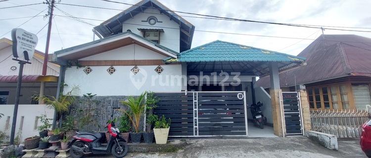 2-Story House Near Yos Sudarso and the West Sumatra Governor's Office 1