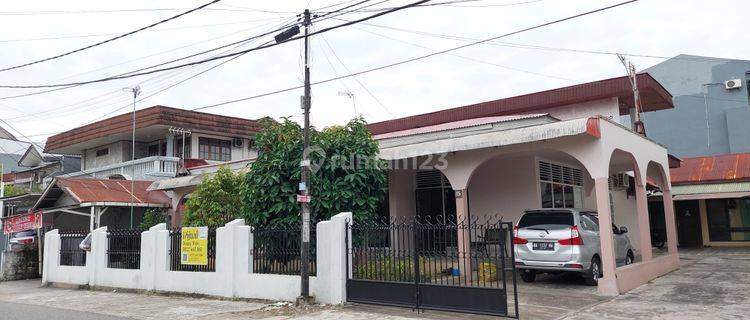 Rumah Investasi menguntungkan di pusat kota padang 1