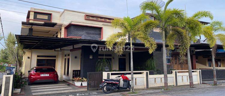 Rumah hook 2 Lantai di Kota Solok 1