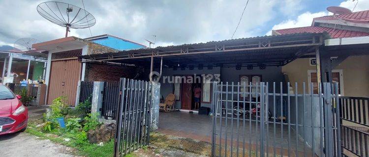 Rumah di Villa Anggrek 1 Air Dingin
Balai Gadang-Koto Tangah di Perumahan Villa Anggrek 1 Air Dingin
Balai Gadang-Koto Tangah 1