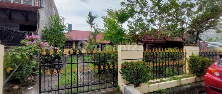 Rumah Siap Huni Lokasi Strategis di Pusat Kota Padang Cocok untuk Kosan,Kantor,Maupun Tempat Tinggal 1