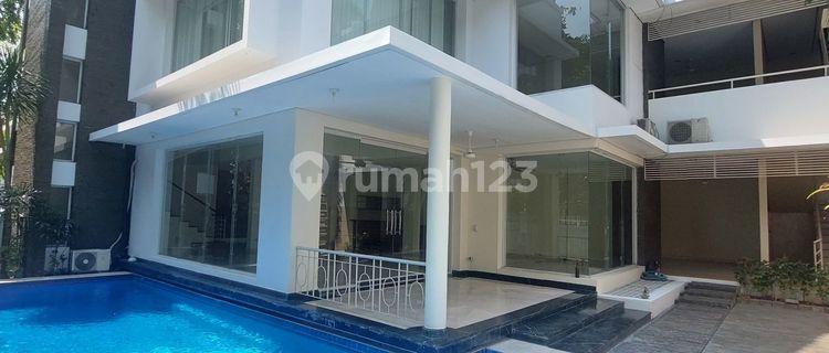 Rumah di Kawasan Elite  di Kencana Indah Pondok Indah Jakarta Selatan 1