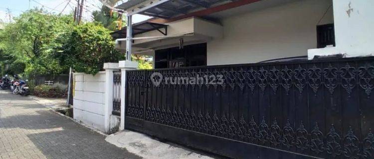 Rumah Siap Huni Murah Cilandak Belakang Citos 
 1