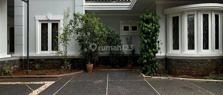 Dijual Rumah Modern Clasic Di Kebayoran Baru 1