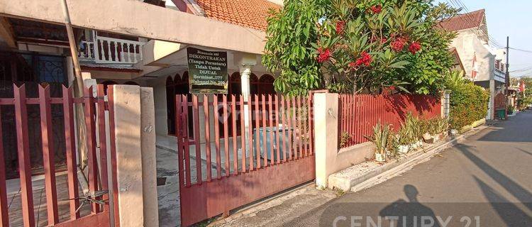 Rumah Bagus 3 Lantai Di Daerah Duren Sawit Jakarta Timur 1