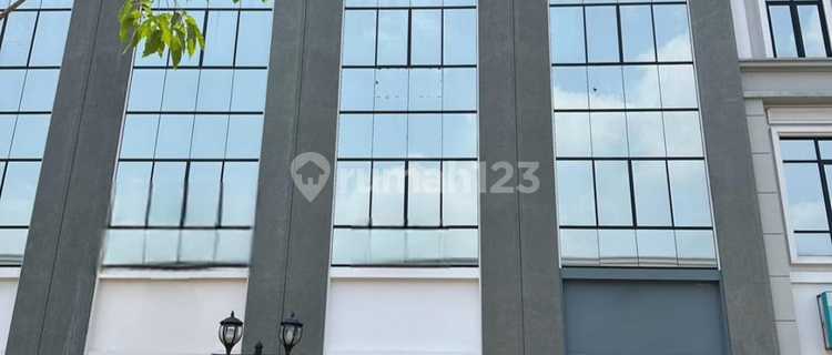 New Premium Strategic 4-Floor 2-Front Ruko on Jl Sedayu City, Kelapa Gading, North Jakarta 1