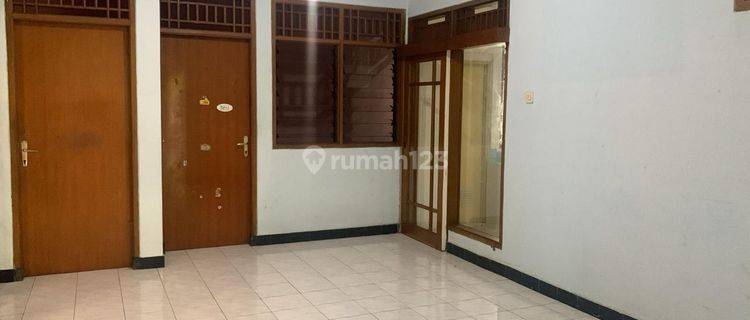 Rumah Bagus dan Asri di Tanjung Duren Selatan Jakarta Barat  1