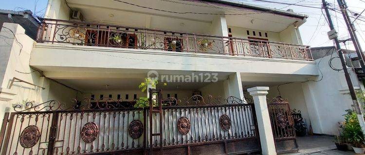 Rumah 3 Lantai Luas dan Nyaman di Jl. Kusen III, Kayu Putih, Jakarta Timur  1