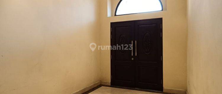 Disewakan rumah Mewah Katamaran Indah 3 lantai 1