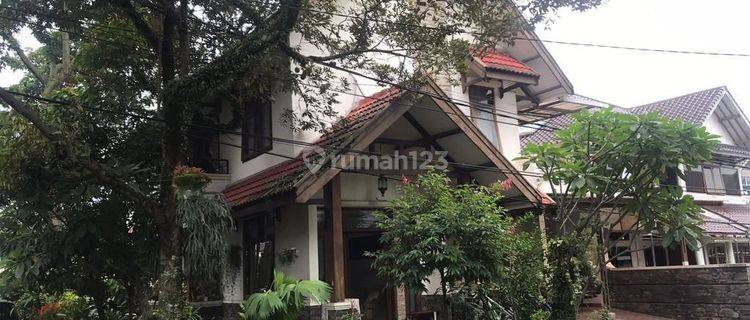 Rumah Sejuk Dalam Cluster Tubagus Ismail Bandung 1