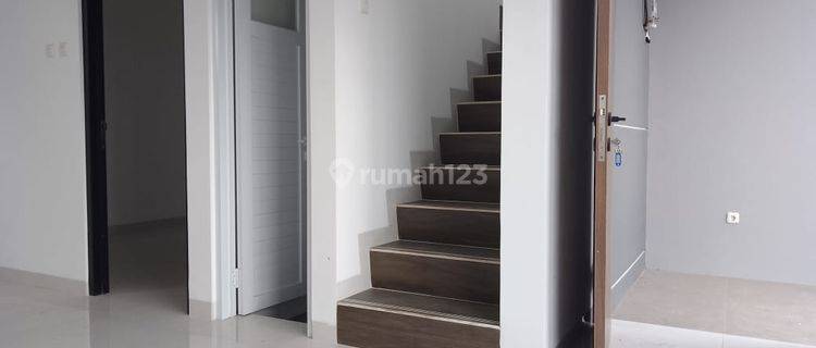 Rumah Baru Minimalis Modern di Sayap Setra Duta 1