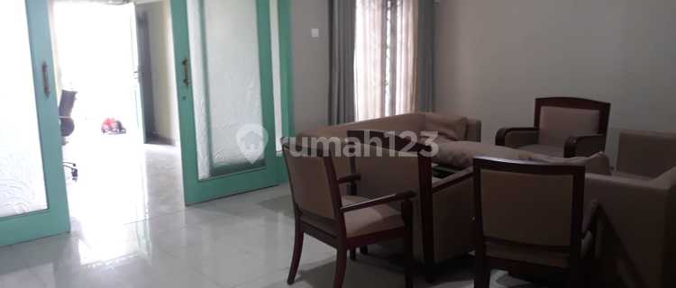 Rumah Klasik Strategis Cocok Untuk Usaha Di Sayap Sunda 1