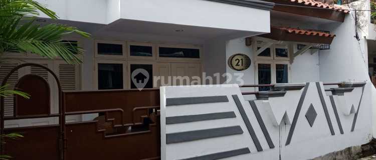 Comfortable Residence in a Complex in North Pulo Asem, Rawamangun, East Jakarta – Flood-Free Environment 1