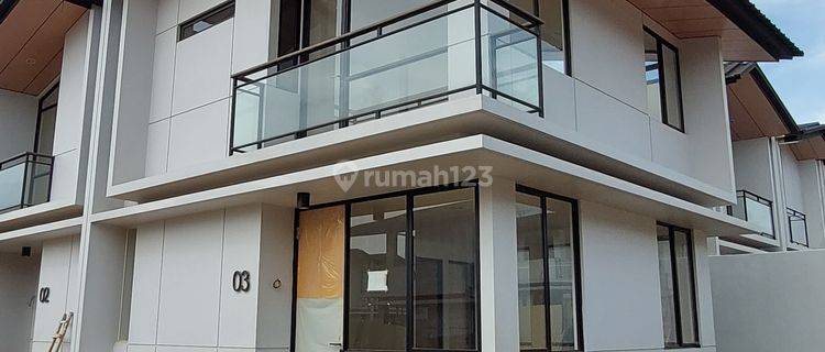 Rumah 2 lantai 3 kamar siap huni di Cendana Gardn Lippo karawaci  1