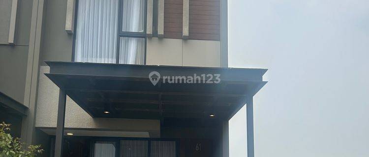 Summarecon Tangerang Rumah Mewah 2 Lantai Depan Pintu Tol Bitung 1