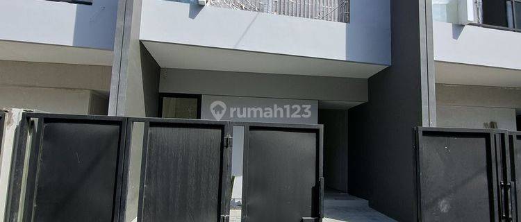 Rumah Baru Modern di Surabaya Timur Murah  1