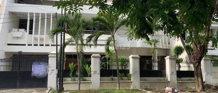 Rumah siap huni di Dharmahusada Indah Surabaya Timur 1