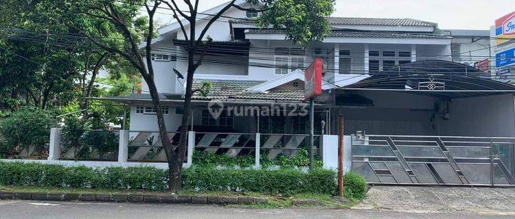 Di jual rumah hook di maleo bintaro 1