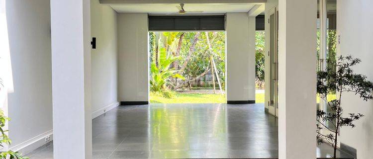 Rumah Mewah 2 Lantai Ada Kolam Renang Di Cilandak NR0037 1