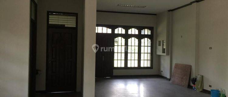 Rumah dijual lokasi pusat kota (jalan protokol utama) 1