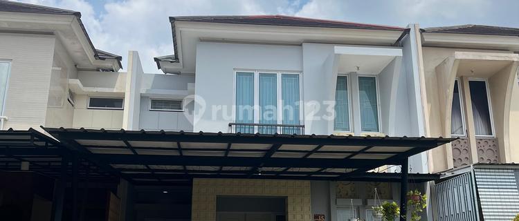 Rumah Disewa Dalam Cluster Grandwisat 2 Lantai Semi Furnished Fasilitas Kolam Renang Dalam Cluster 1