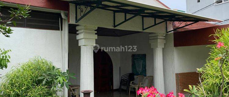 Dijual Cepat Rumah Hoek Cempaka Putih Hadap Timur 1