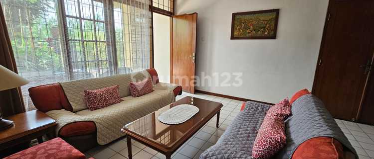 Rumah di Cipaku Indah, Bandung Utara, Semi Furnish 1