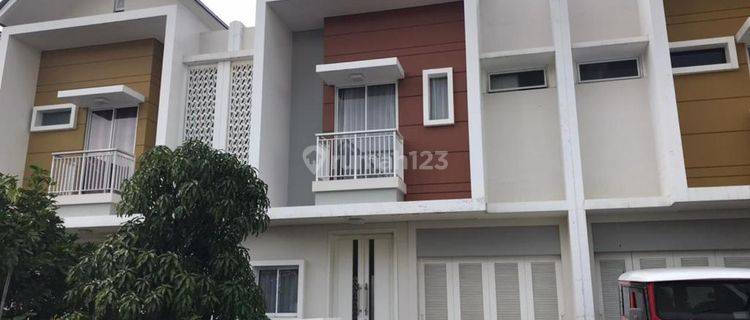 Rumah Cantik Siap Huni di Summarecon Bandung Cluster Amanda 1