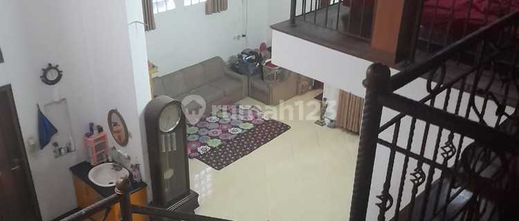 Rumah 2 Lantai Siap Huni di Pusat Kota Cimahi 1