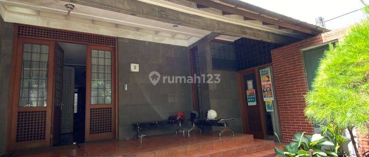 Rumah di Area Pusat Kota Dekat Dengan Gedung Sate Bandung 1