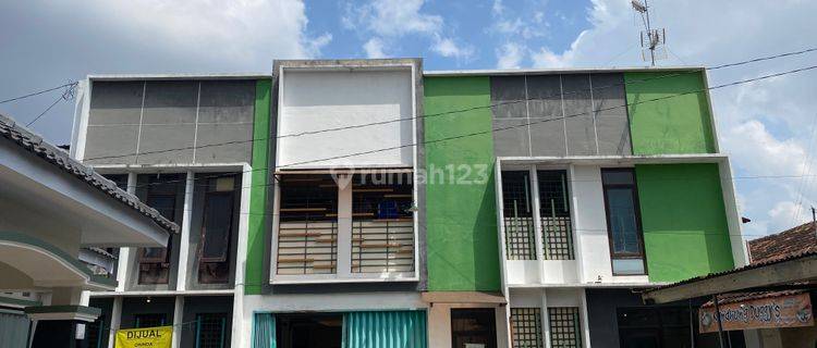 Kost Putra Eksklusif Aktif 25 Kamar Strategis 1