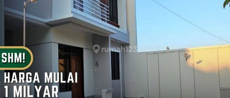 Rumah SHM 2 Lantai Ada Kolam Renang, Lokasi Strategis di Jogja 1