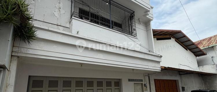 Rumah Gudang 2 Lantai, SHM, Kondisi Bagus 1