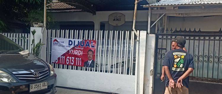 Rumah Lama Terawat samping Komplek Keuangan Tebet 1