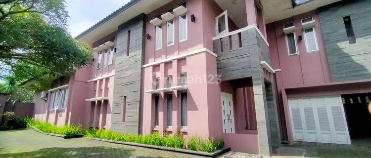 RUMAH MEWAH HARGA MURAH FULL FURNISH DI BANDUNG UTARA 1