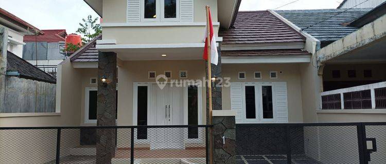 RUMAH CANTIK DI PINUS REGENCY SOEKARNOHATTA BANDUNG 1