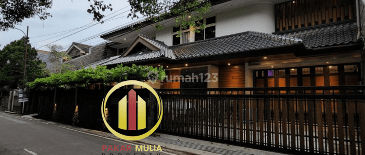 Rumah 2 Lantai Furnished SHM di Sayap Bkr Bandung, Bandung 1