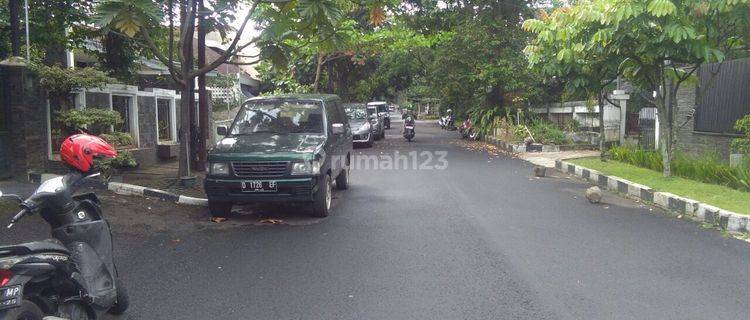 Rumah 2 Lantai Siap Huni Sayap Burangrang Bandung 1