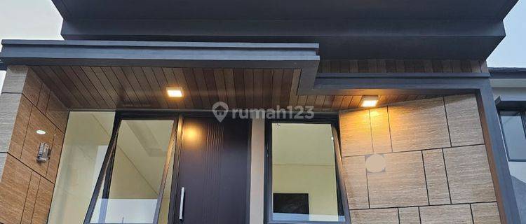 Dijual Cepat Rumah Baru 2 Lantai Di Golden Stone Dekat Gading Serpong 1