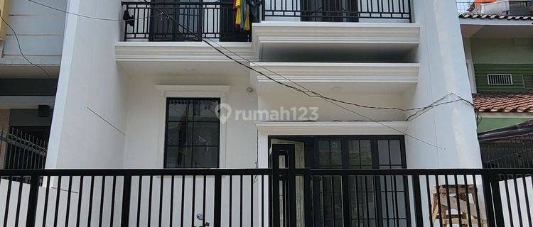 Dijual Cepat Rumah Baru 2 Lantai Di Taman Ratu, Kebun Jeruk 1