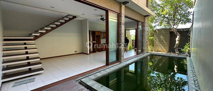 Villa SHM Lokasi di Komplek Kuta Family Kerobokan (jo) 1