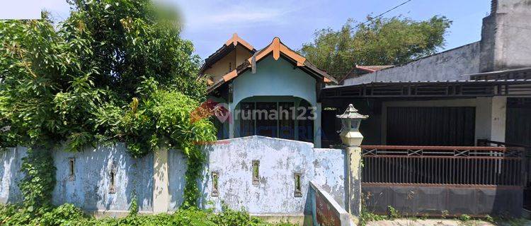 Rumah Bagus Unfurnished SHM di Pare, Kediri 1